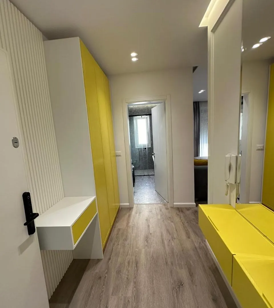 Escape Luxury Apartment 2 Shengjin