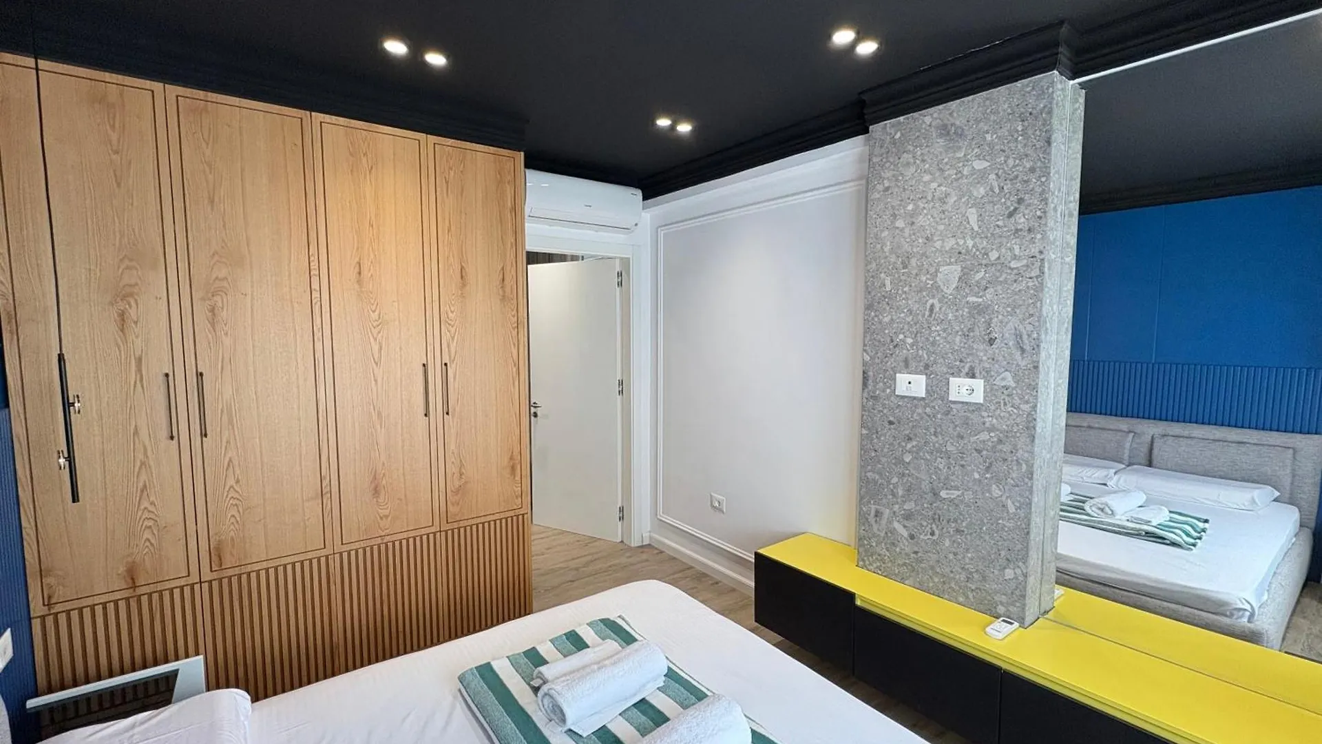 Escape Luxury Apartment 2 Shengjin